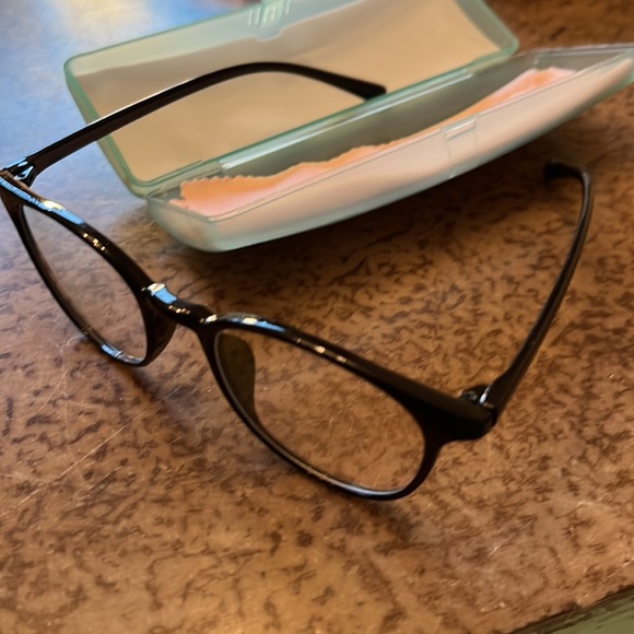 Blue light diffuser glasses - Picture 2 of 4